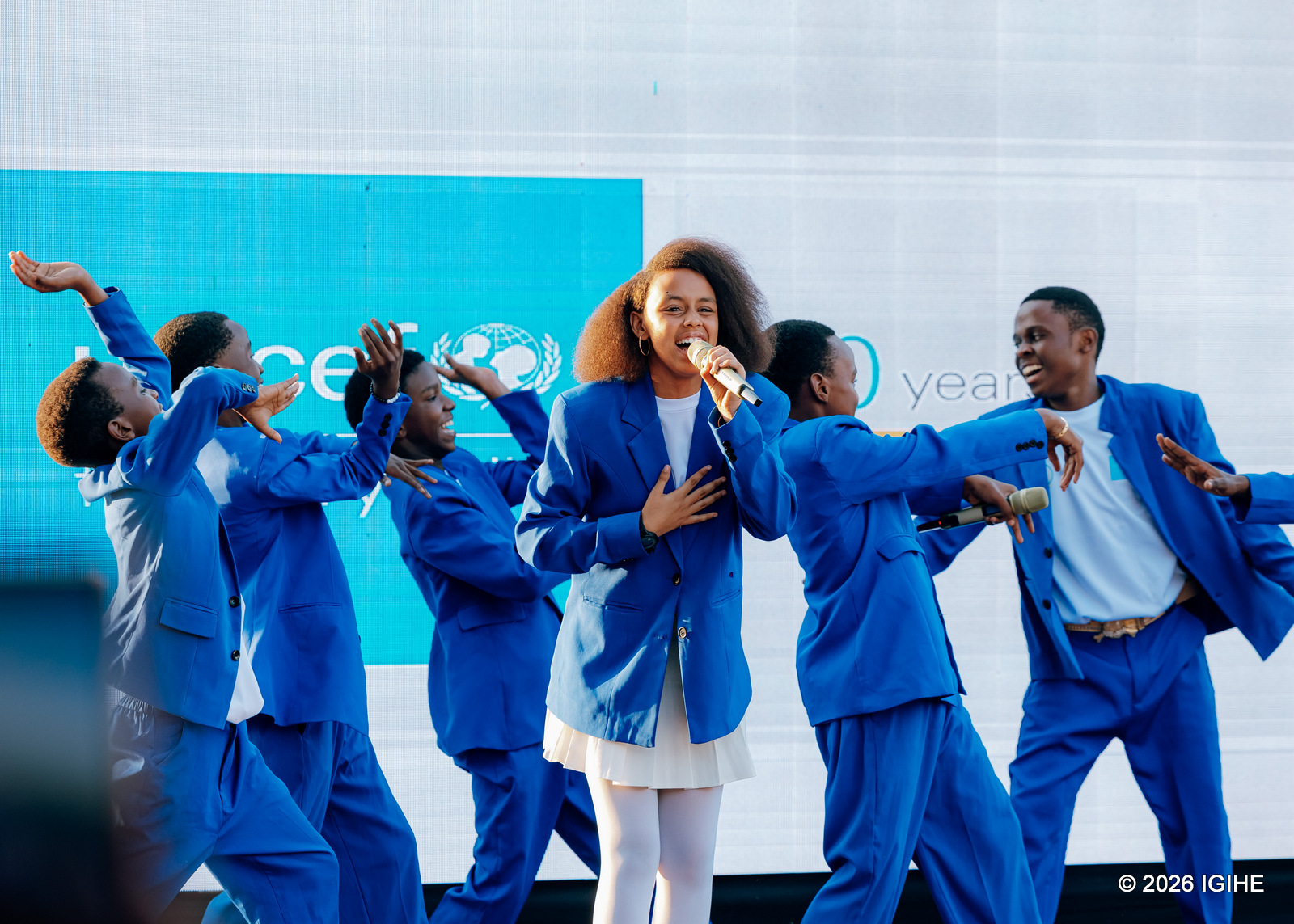 Abana bo muri Sherrie Silver Foundation basusurukije abitabiriye ibi birori