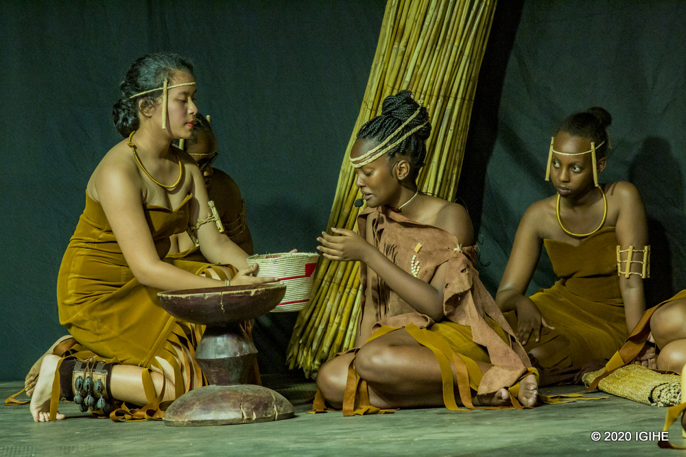 Abanyeshuri bagaragaje ubuhanga mu gukina imikino itandukanye
