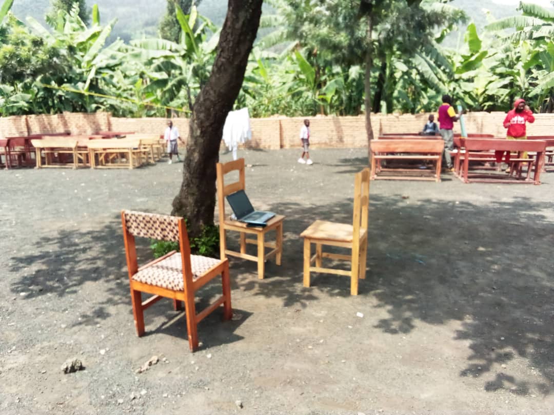 Abanyeshuri bavuye mu mashuri