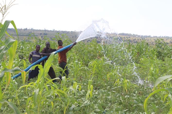 Abaturage bari basanzwe buhira imyaka bakoresheje ababasi biteze impinduka ku bw'ibikoresho bahawe