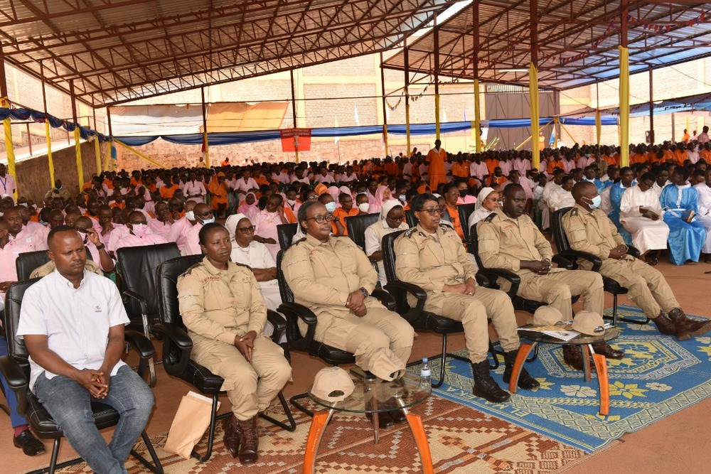 Abayobozi bakuru ba RCS bari bitabiriye iki gitambo cya Misa