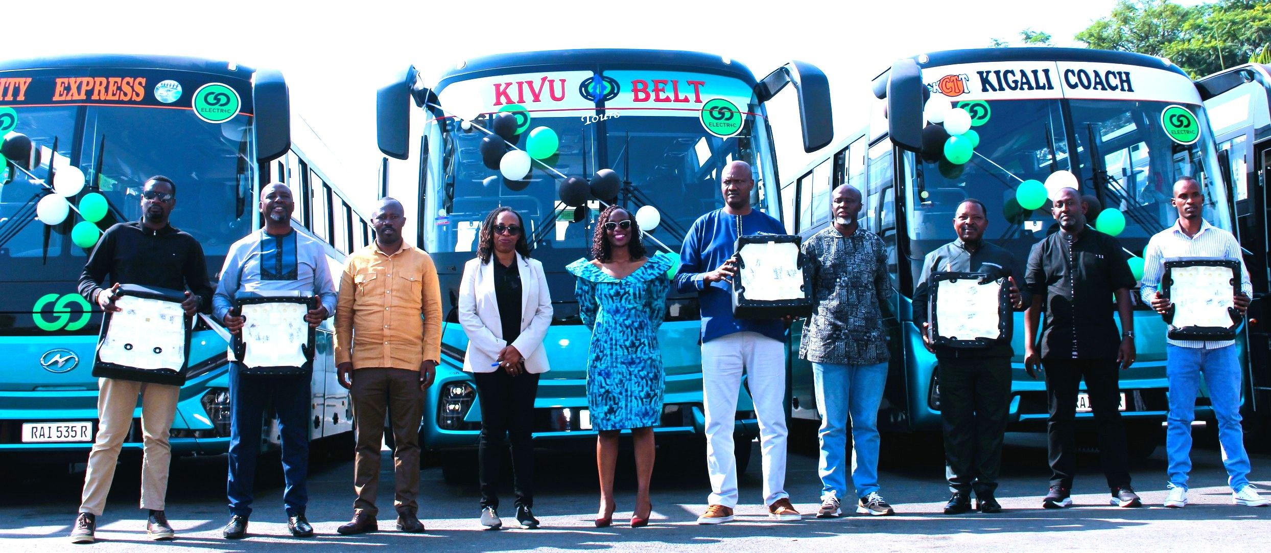 Ibigo bitwara abagenzi mu buryo bwa rusange byahawe bisi z'amashanyarazi
