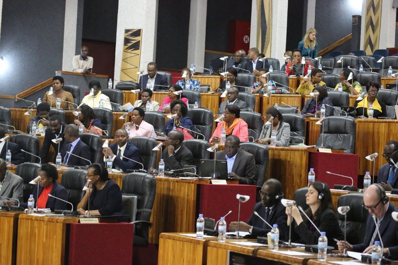 Abayobozi mu nzego zitandukanye mu kiganiro nyunguranabitekerezo mu Nteko Ishinga Amategeko