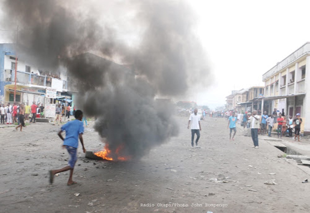 Abigaragambya batwitse amapine mu Murwa Mukuru Kinshasa