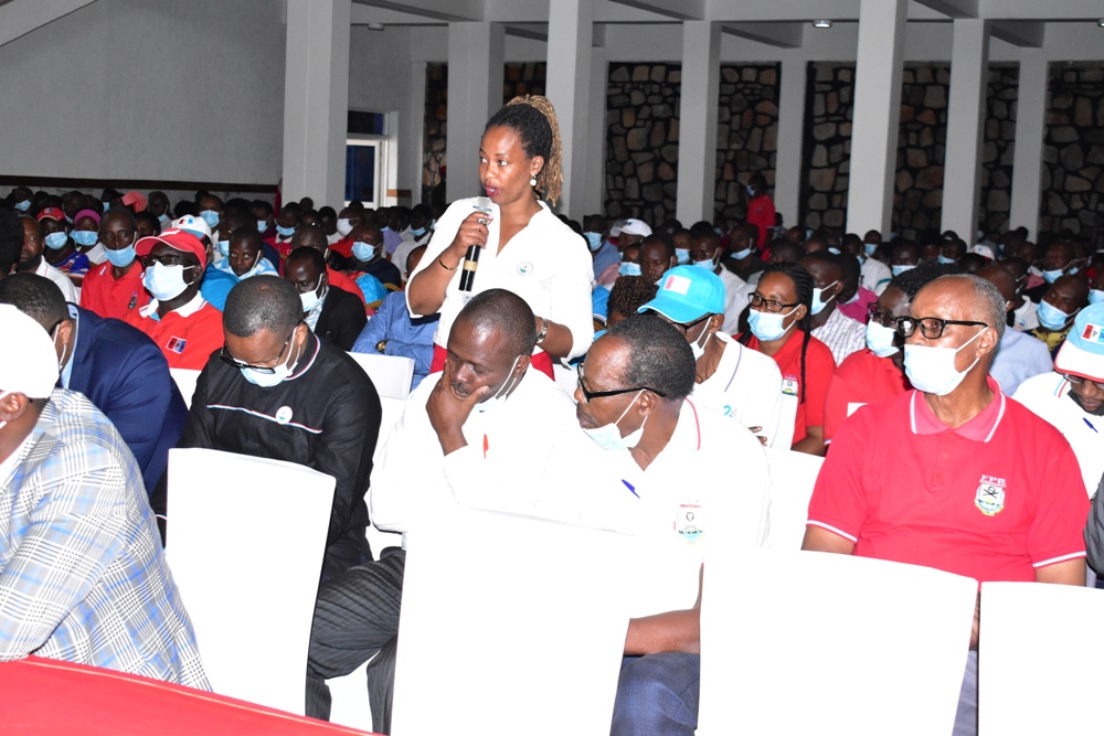 Abitabiriye bahawe umwanya wo gutanga ibitekerezo