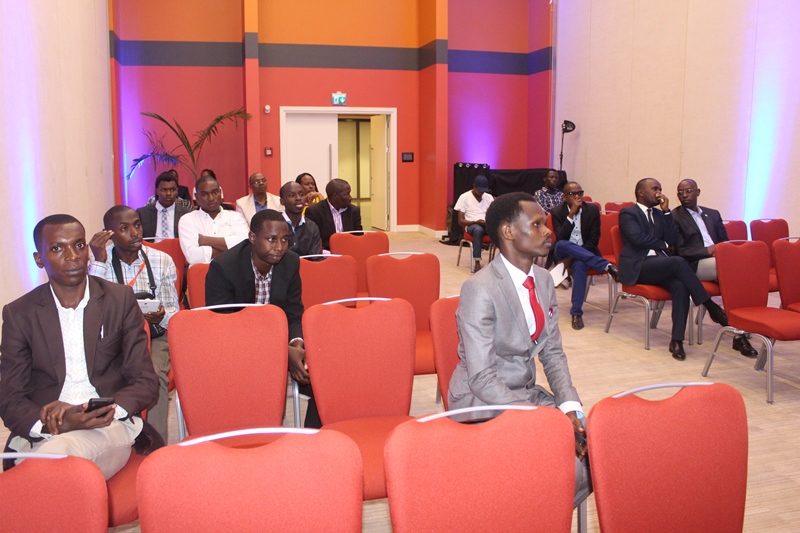 Abitabiriye igikorwa cyo kumurika porogaramu ya B2 B