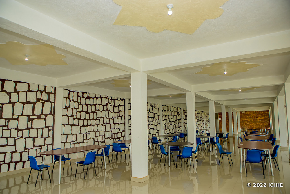 Iyi ni restaurant abakoresheje inzu mberabyombi bashobora kwiyakiriramo