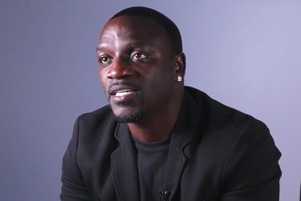 Aliaume Damala Badara Akon Thiam wamenyekanye nka Akon azitabira umuhango wo Kwita Izina