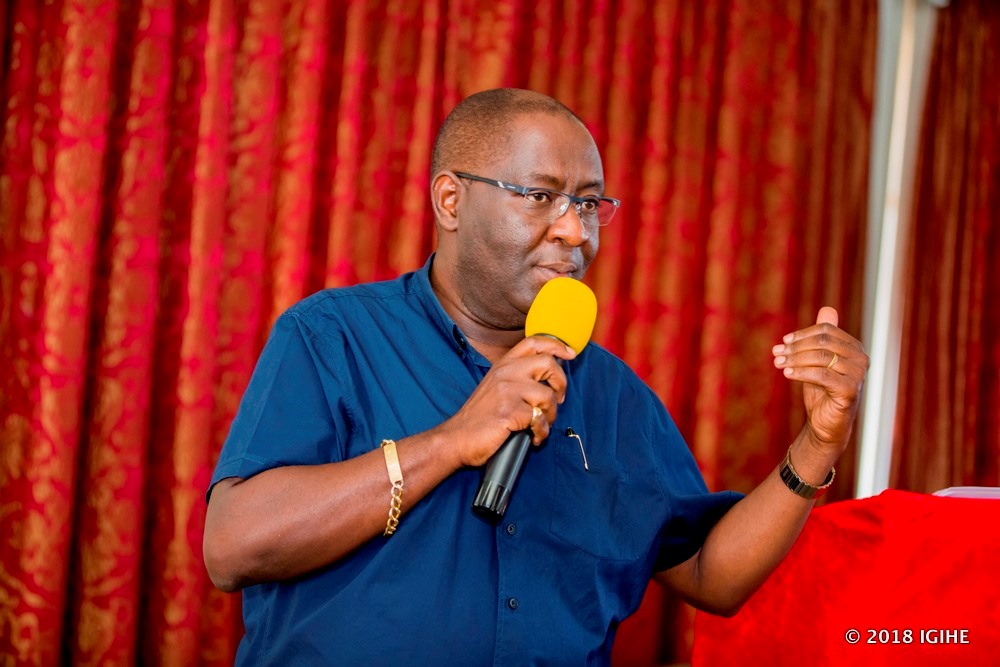 Alain Mukurarinda yavuze ko igihe kigeze ngo abahanzi babyaze umusaruro ibihangano byabo