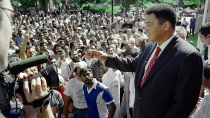 Muhammad Ali yamaze ibyumweru bibiri muri iki gihugu nyuma y'urupfu rwa Hani