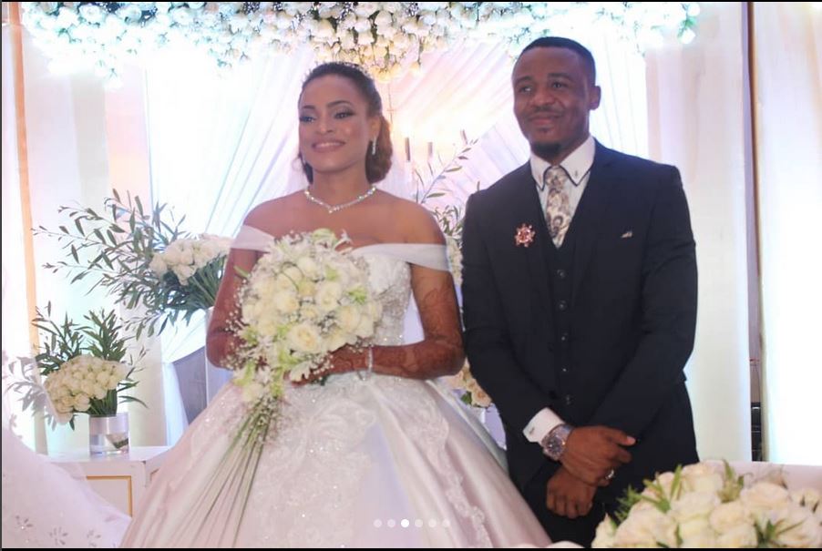 Amina Khalef warushinze na Ali Kiba mu kwezi gushize aherutse kwibaruka imfura yabo