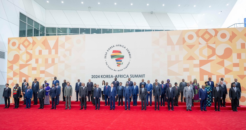 Abakuru b'ibihugu n'abayobozi mu nzego zitandukanye muri Afurika bitabiriye iyi nama
