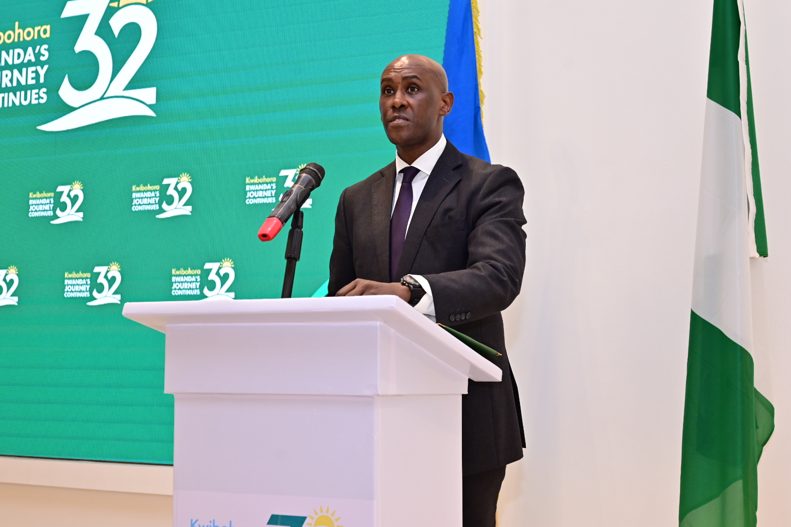 Ambasaderi Moses Rugema ageza ijambo ku bitabiriye Kwibohora32