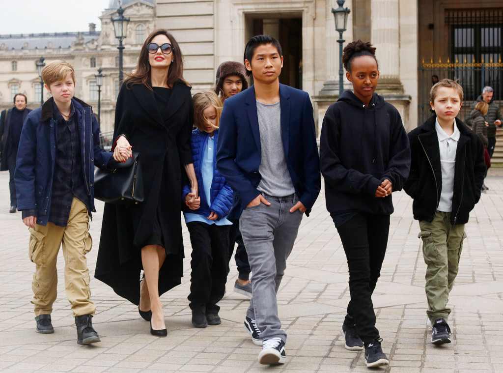 Angelina Jolie yasabye gatanya avuga ko umugabo we atita ku bana