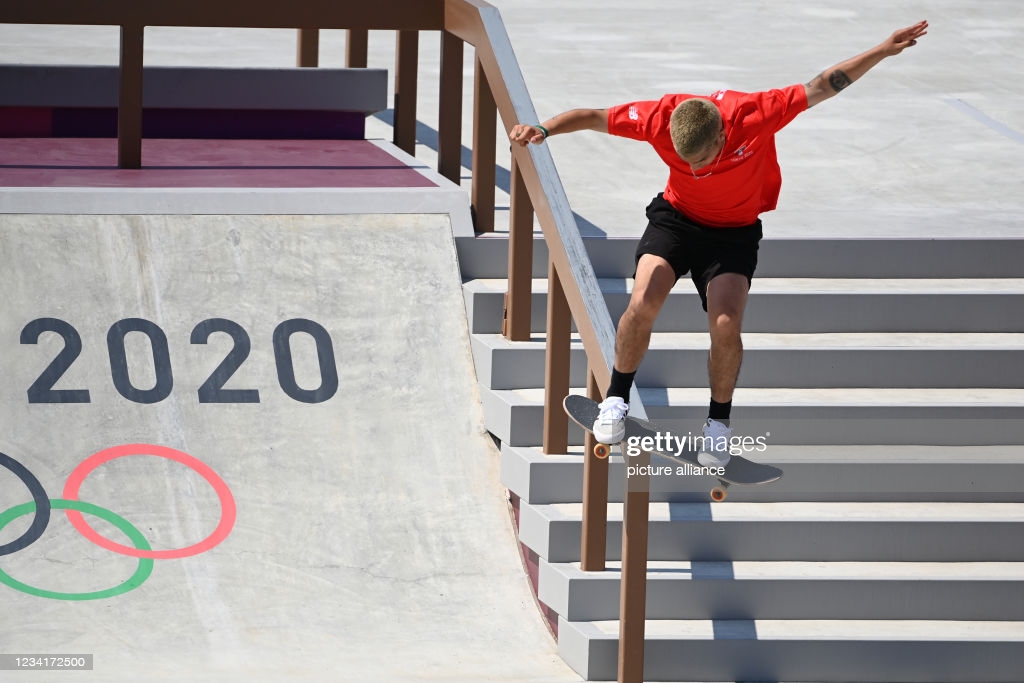 Angelo Caro Narvaez wo muri Peru akina Skateboard iri gukinwa bwa mbere mu Mikino Olempike