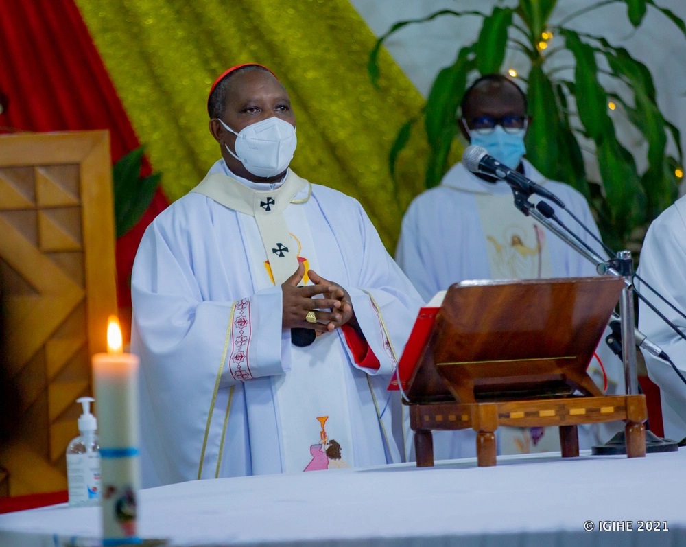 Antoine Cardinal Kambanda yagaragaje ko abatikingiza babiterwa n'ukwemera guke