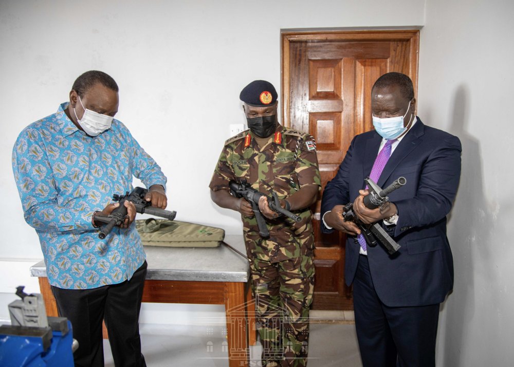 Kenyatta yavuze ko uru ruganda ruzabafasha kugabanya ikiguzi cyagendaga ku kuvana intwaro hanze