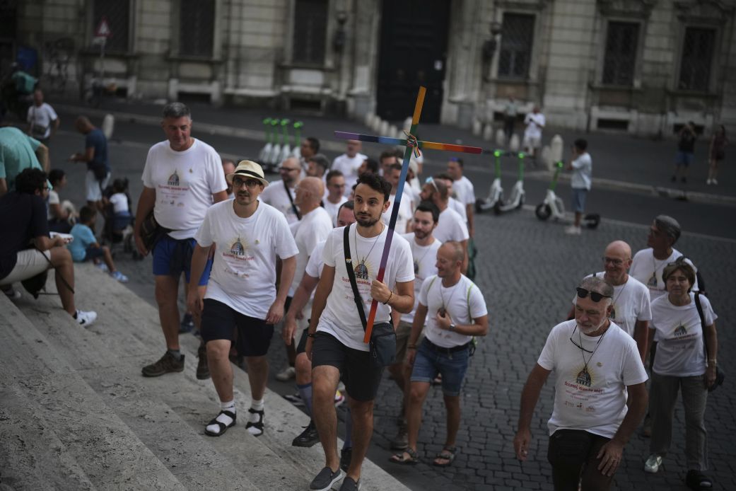 Abakirisitu babarizwa muri LGBTQ bakoreye urugendo rwa mbere i Roma