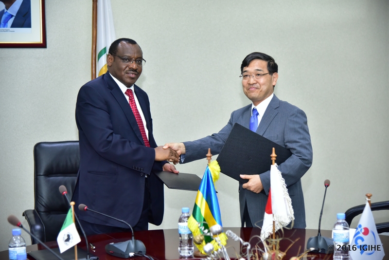 Takayuki Miyashita, Ambasaderi w'u Buyapani mu Rwanda na Minisitiri w'Imari n'Igenamigambi, Amb.Claver Gatete