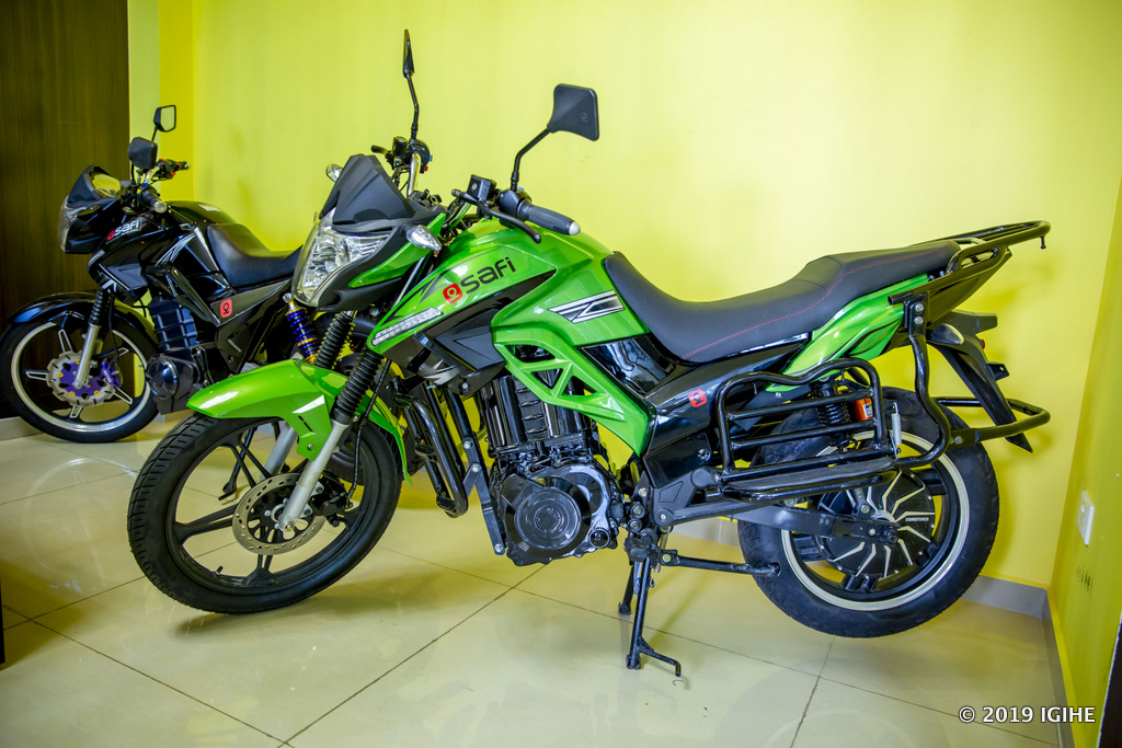 Moto zikoresha amashanyarazi zatangiye gukoreshwa mu Rwanda