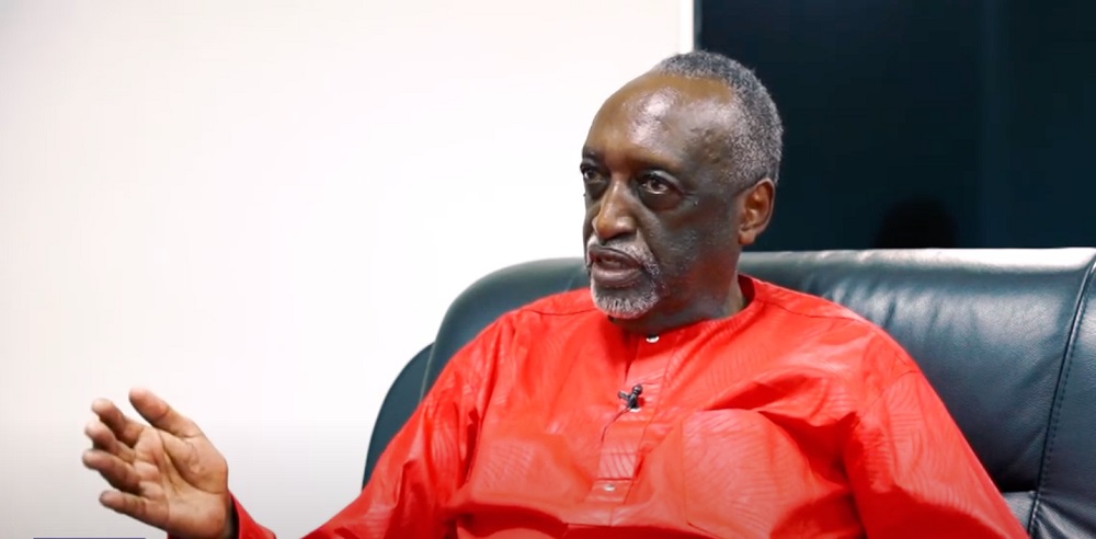 Tito Rutaremara yavuze ko amahanga akwiriye kumva amahitamo y’Abanyarwanda kuko muri demokarasi nyayo abaturage aribo bashyiraho umuyobozi bishakira