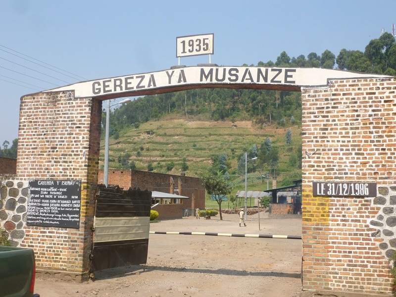 Gereza ya Musanze (Ruhengeri) yagabweho igitero cyabohoye abanyapolitiki batavugaga rumwe na Leta ya Habyarimana