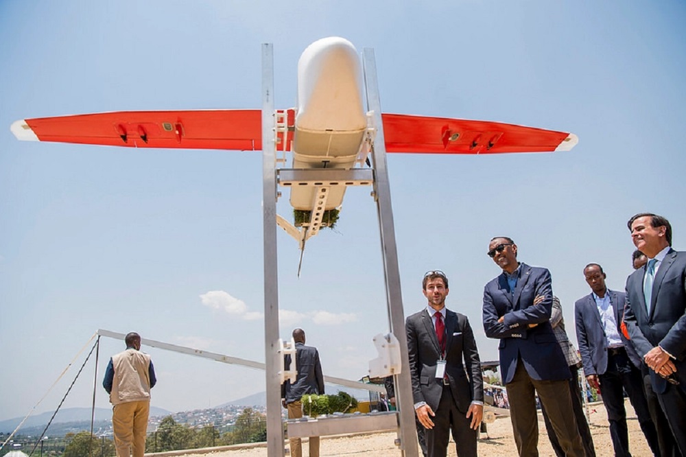 Perezida Paul Kagame yagaragaje ko yashyigikiye ibikorwa bya Zipline mu Rwanda kuko byari bafite intego zo guhindura ubuzima bw’abaturage