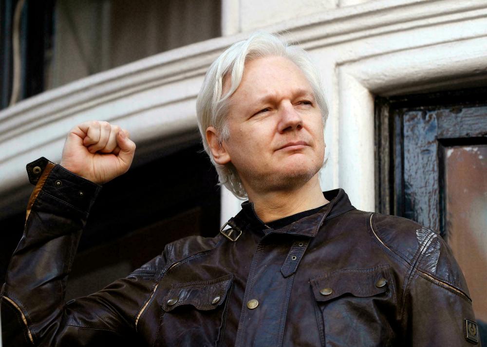 Assange amaze imyaka irenga icumi ahigwa n'inzego z'ubutabera n'ubutasi bwa Amerika ku bwo gushyira hanze amabanga yabo