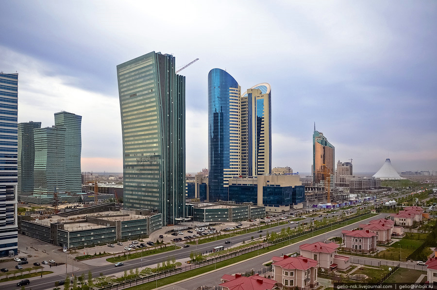 Zimwe mu nyubako ndende zitate Umujyi wa Astana