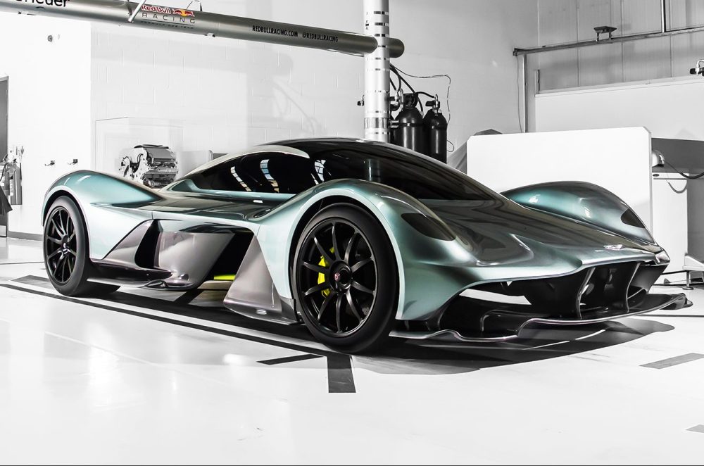 Aston Martin RB 1 ni imwe mu modoka zihenze zagaragaye ku isoko muri uyu mwaka