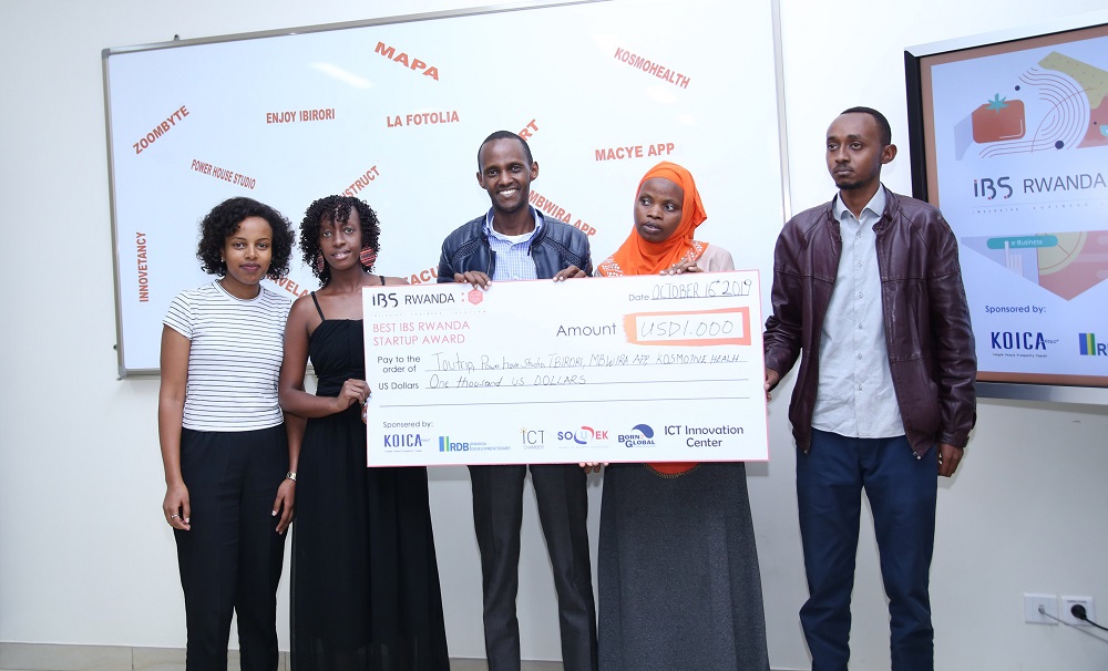 Aba bahembwe amadolari 1000 kubw'umushinga wabo waje mu yahize indi