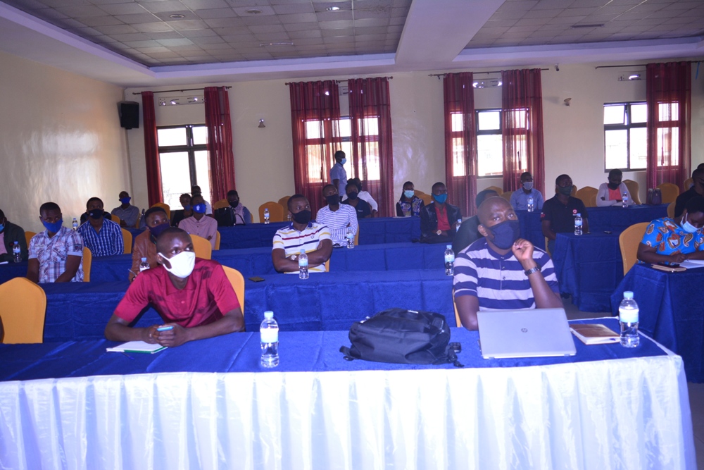 Aya mahugurwa yitabiriwe n'abafashamyumvire bagera kuri 62