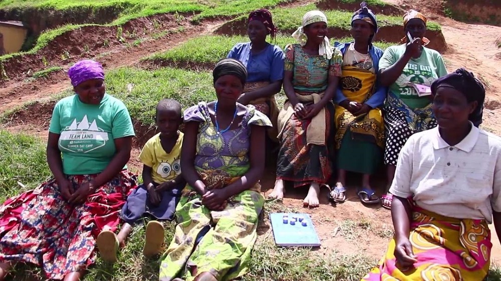 Abatuye Gakenke bavuga ko kwibumbira mu matsinda yo kwiziga bituma bishyura umusanzu wa mituweli ku gihe