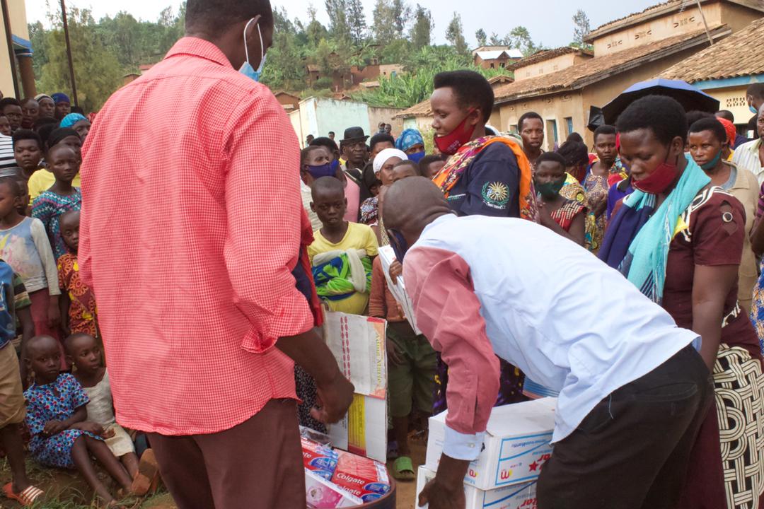 Isi igerwaho n'ingaruka zitandukanye zirimo no kubura ubuzima bw'abantu kubera ibibazo biterwa n'umwanda