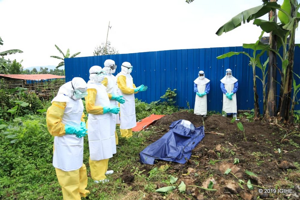 Umuntu wahitanywe na Ebola ashyingurwa mu buryo bwihariye