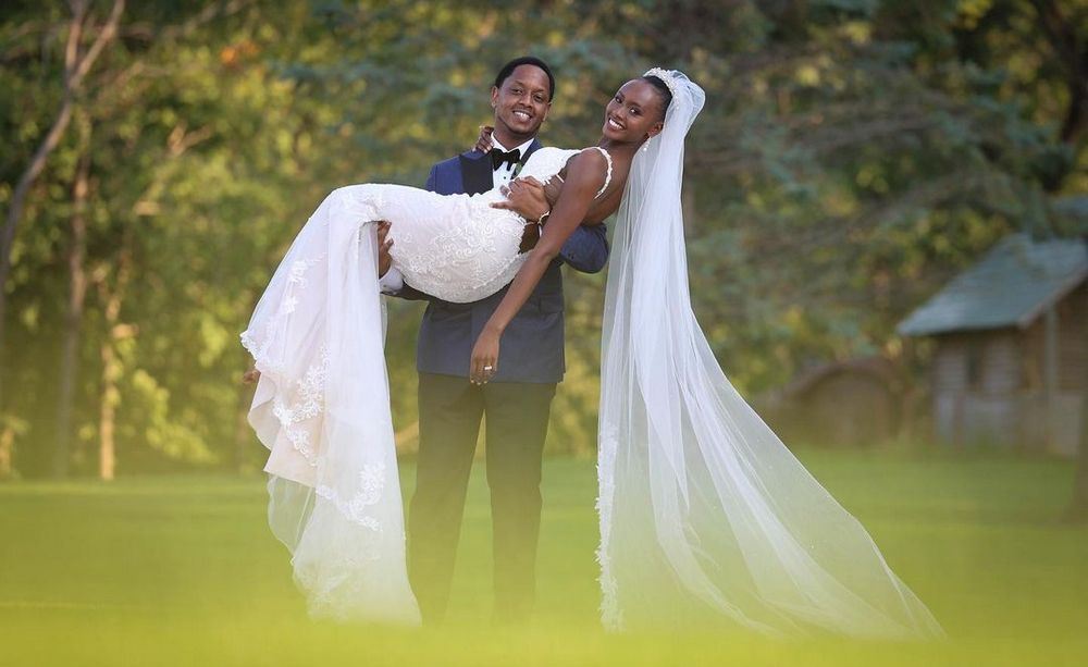 Umwaka ushize ni bwo Bahati Grace yakoze ubukwe na Murekezi, bwabereye muri Leta Zunze Ubumwe za Amerika