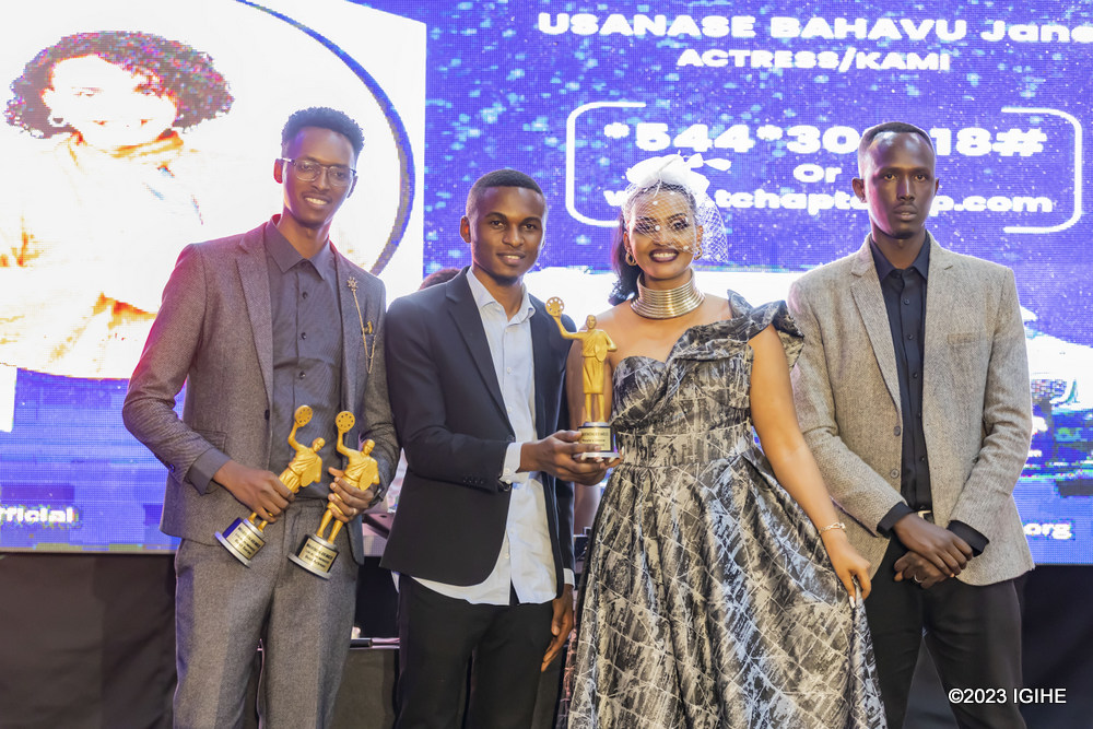 Bahavu Jeannette na Fleury Legend batahanye ibihembo bitatu
