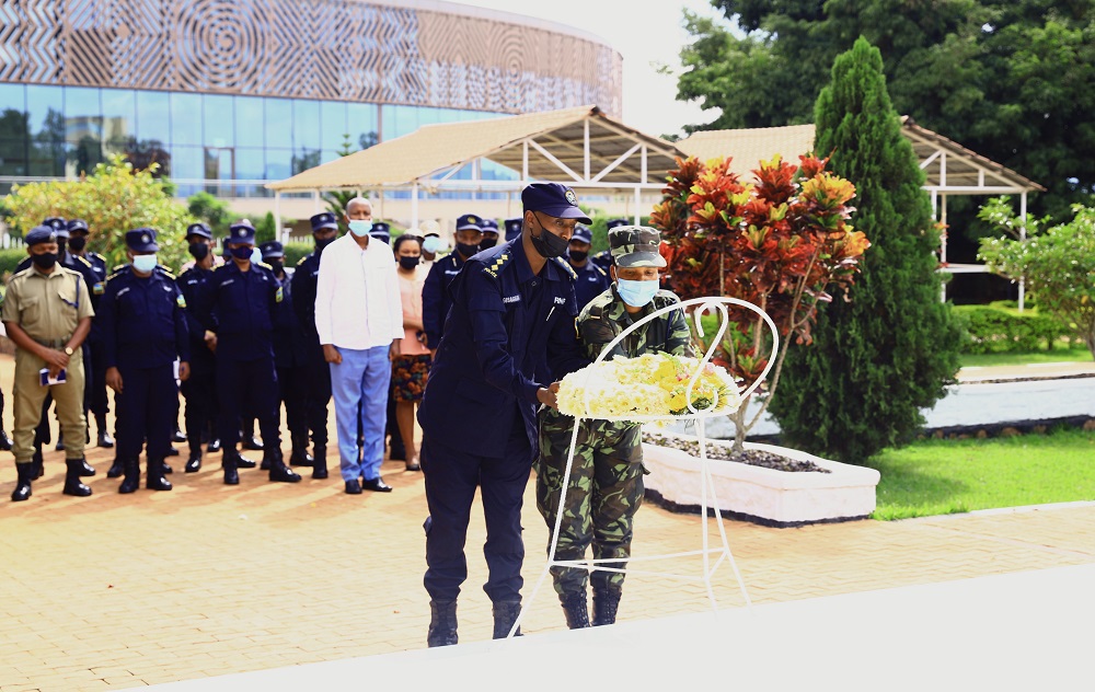 Abo bashinzwe umutekano bahaye icyuhabiro intwari zitangiye u Rwanda