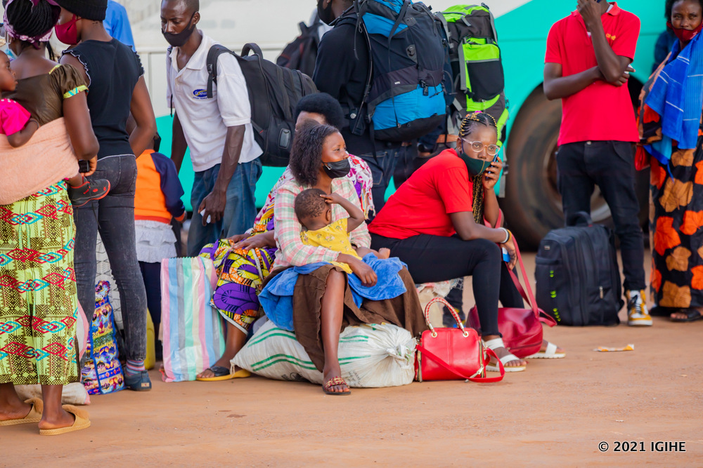 Bamwe bari babuze imodoka zibatahana