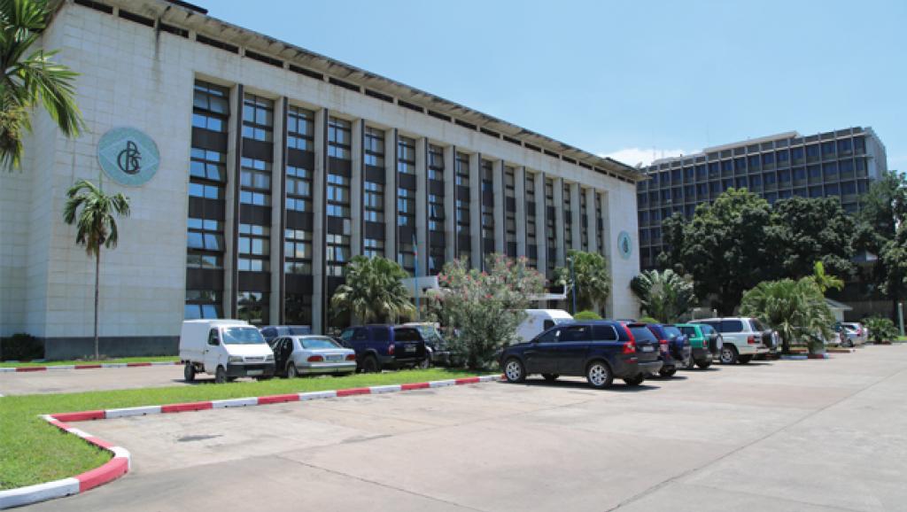 Banki Nkuru ya Congo yiyemeje gushaka uko yakongera agaciro k'ifaranga