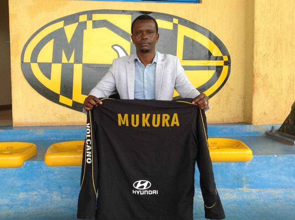 Hakizimana Jean Baptiste wari umutoza wa Nyanza FC, azaba ashinzwe kongerera imbaraga abakinnyi