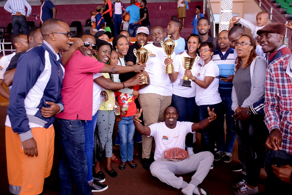 Bari ibyishimo ku bakozi ba Equity Bank bahize ibindi bigo mu kwegukana ibikombe