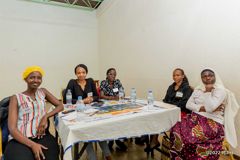 Bashyizwe mu matsinda kugira ngo babashe gufashanya