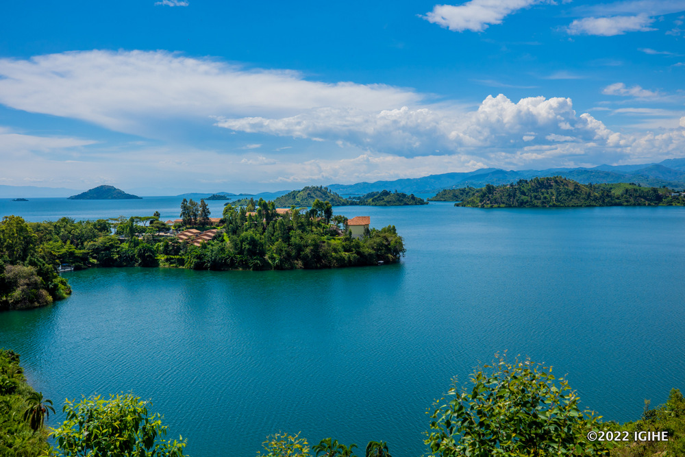 Ubwiza bw'ikiyaga cya Kivu buri mu bikurura ba mukerarugendo basura Uburengerazuba