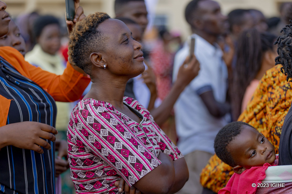 Biranezeza iyo utaramiwe n'abahanzi usanzwe ukunda