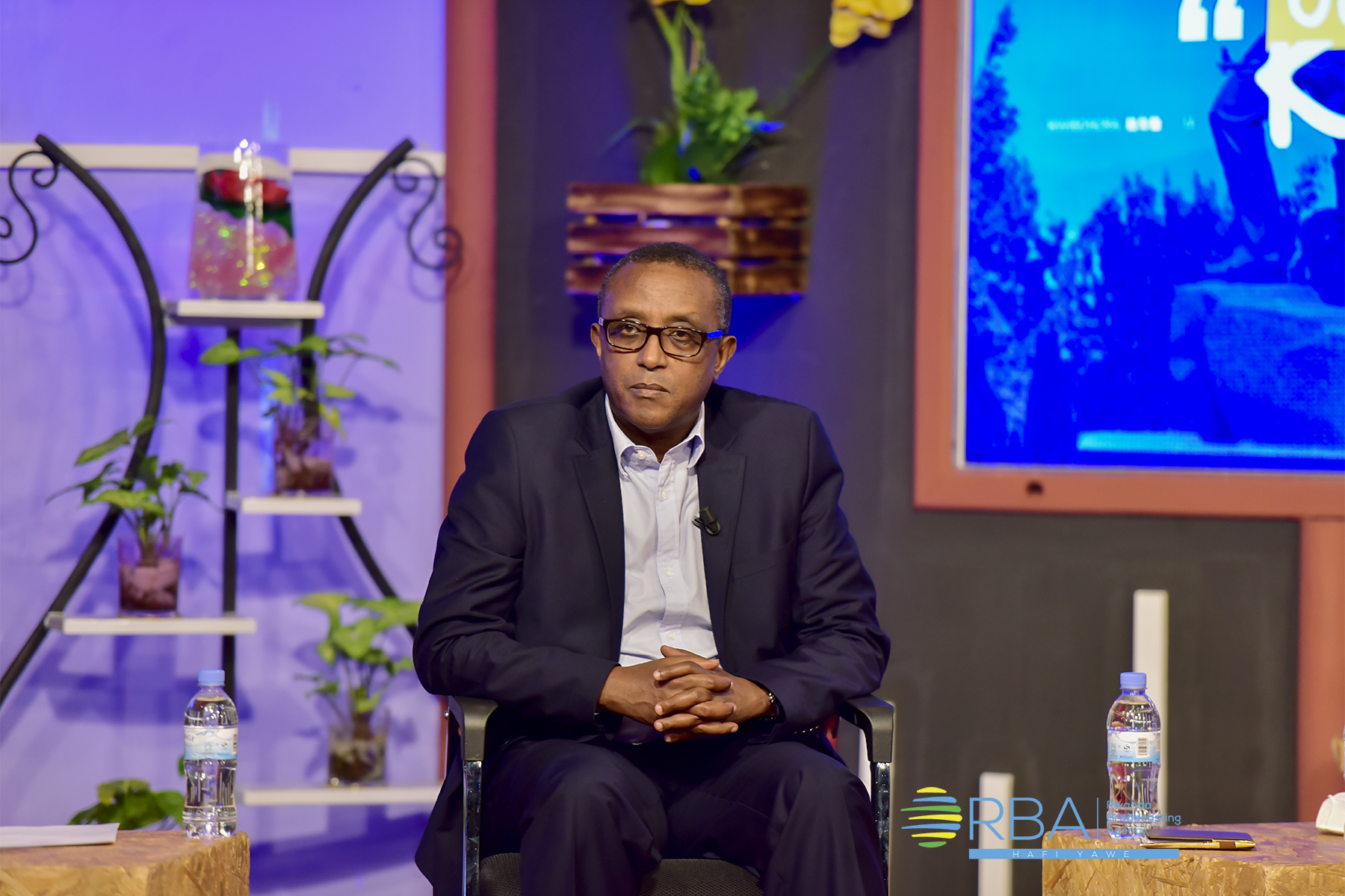 Minisitiri Biruta yavuze ko mbere yo guha akazi abanyamahanga hazajya harebwa niba nta munyarwanda ubishoboye