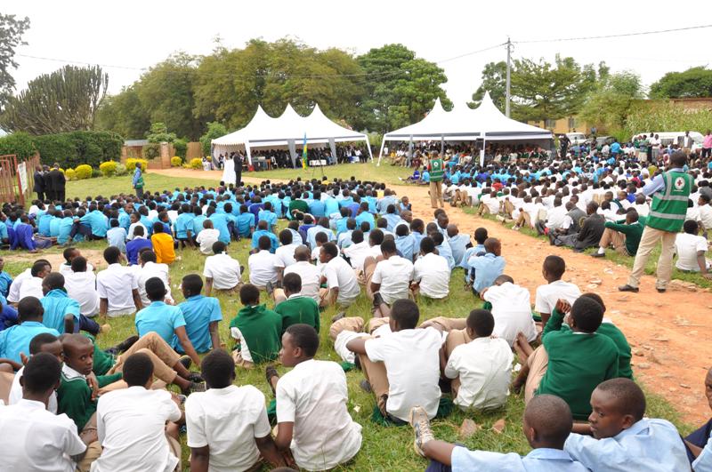 Urubyiruko rwasabwe kwirinda inyigisho mbi zo ku mashyiga