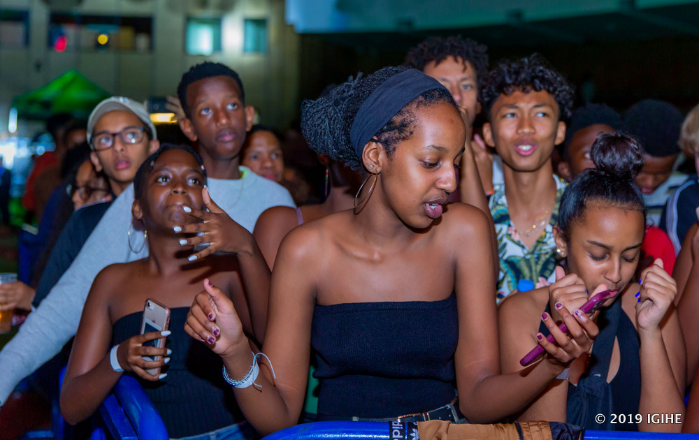 Bizihiwe karahava barabyina