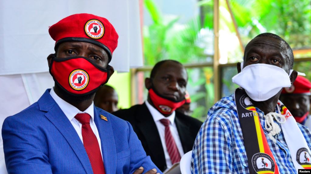 Robert Kyagulanyi na Kiiza Besigye n'abandi batavuga rumwe n'ubutegetsi bwa Uganda biyemeje guhuza imbaraga ngo bazabashe gukura Museveni ku butegetsi mu 2021