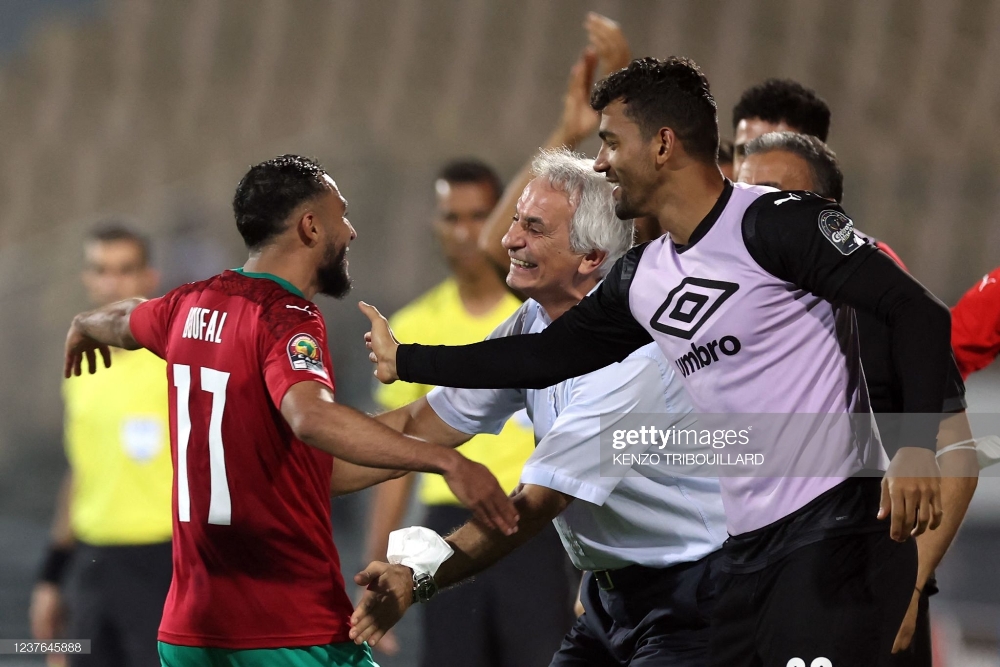 Boufal yagiye kwishimana n'umutoza Vahid Halilhodzic